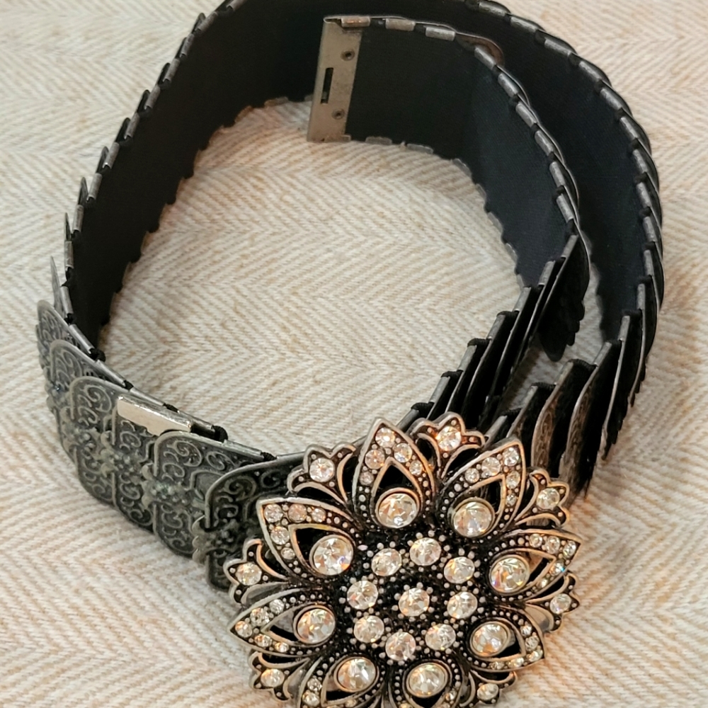 Rhinestone Buckle Belt
